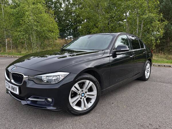 Black BMW 320i Sport